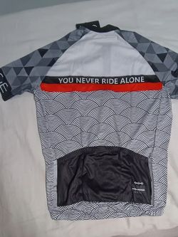 Dres, krátký rukáv