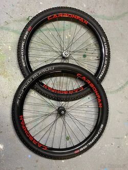 Karbonová kola XT 27,5 (650b), pláště Schwalne EVO