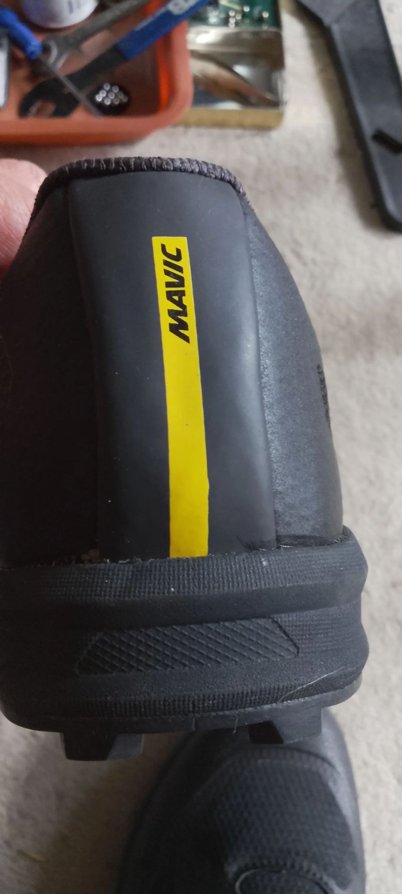 Prodám zcela nové tretry Mavic vel. 44-45