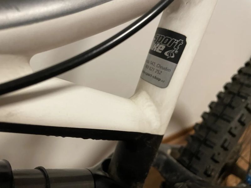 SPECIALIZED STUMPJUMPER ELITE 2012 – ŠPIČKOVÝ STAV | MINIMÁLNĚ JETÉ | VELIKOST L