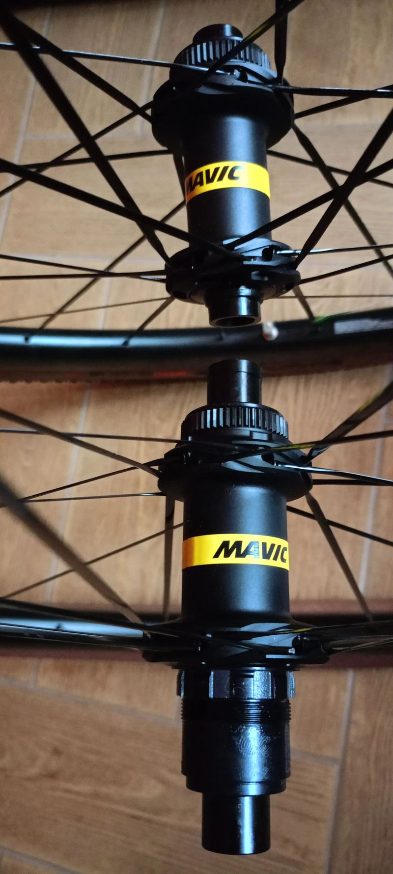 Mavic ALLROAD SL CARBON - gravel - NOVÁ - XDR nebo HG