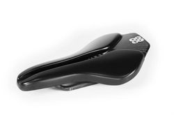 Sedla Wove - Mags, V8 a M8