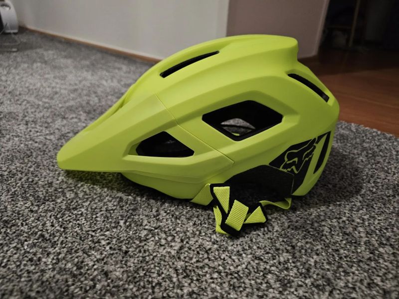 Nová MTB Helma Fox Mainframe vel. M 55-59cm