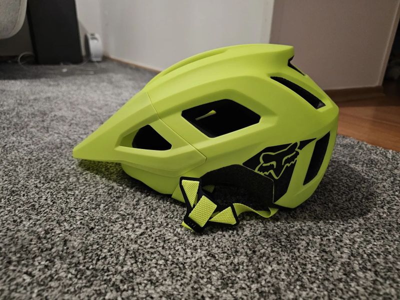 Nová MTB Helma Fox Mainframe vel. M 55-59cm