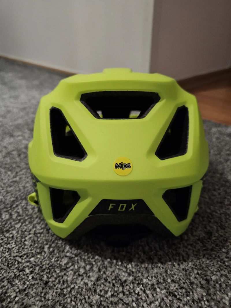 Nová MTB Helma Fox Mainframe vel. M 55-59cm