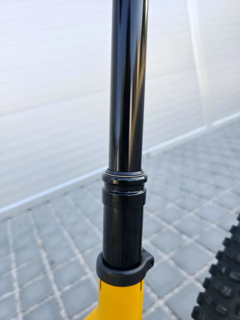 Elektrokolo Trek Fuel EXe 9.8 Carbon 2023 - 29″ velikost XL