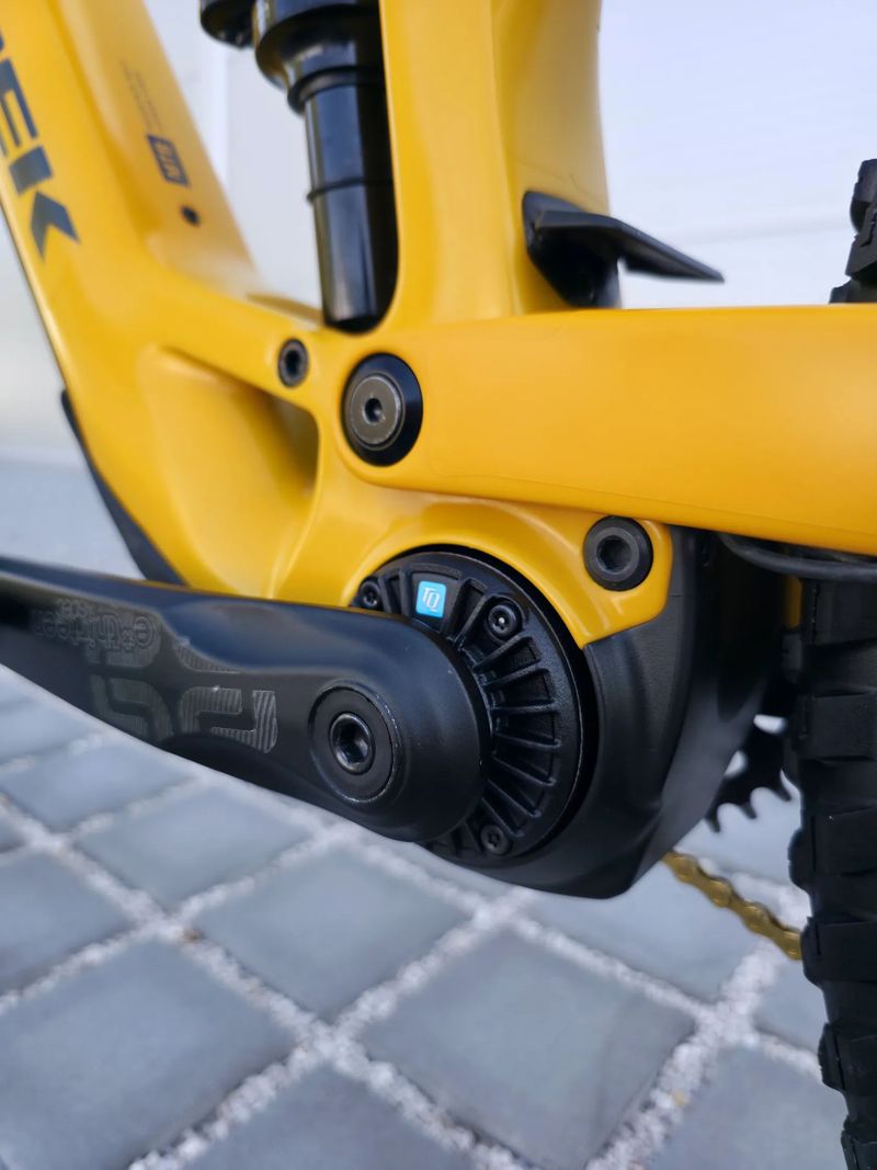 Elektrokolo Trek Fuel EXe 9.8 Carbon 2023 - 29″ velikost XL