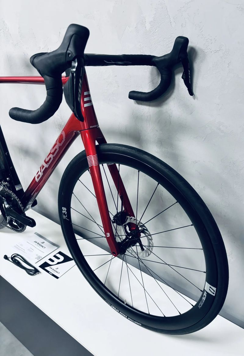 Silniční kolo Basso Diamante 2025