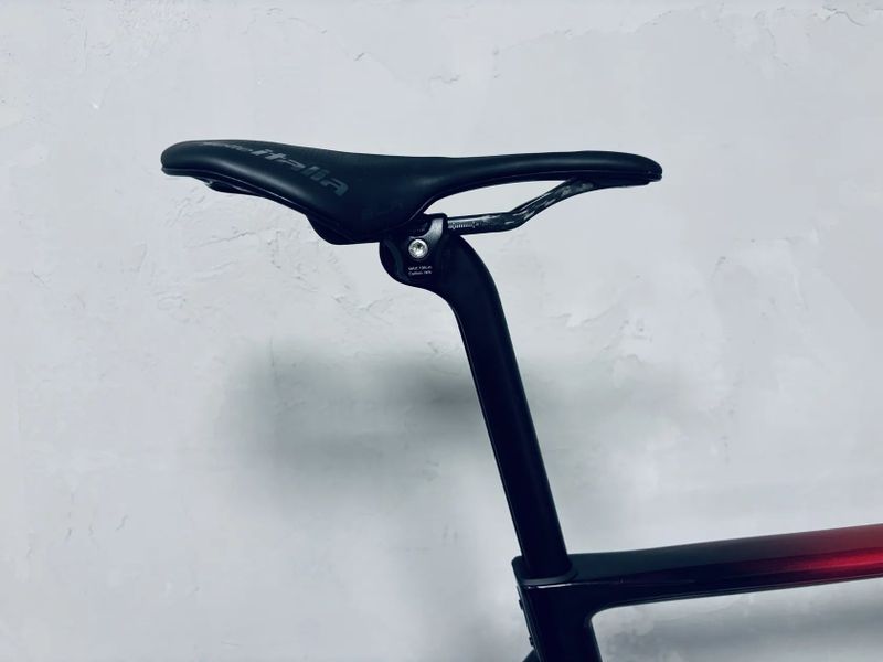 Silniční kolo Basso Diamante 2025