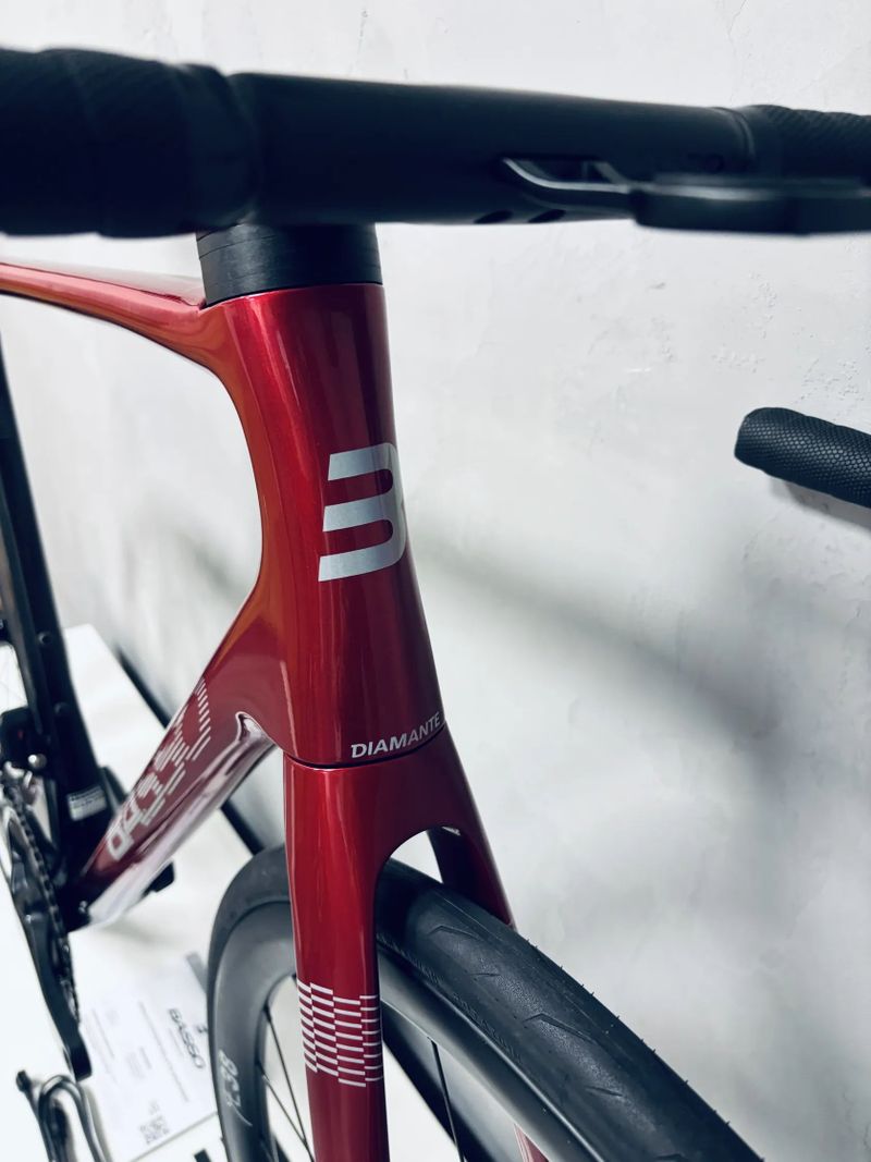 Silniční kolo Basso Diamante 2025