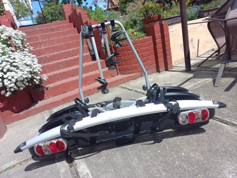 Thule 3+1 skoro nový, 100% stav!!!