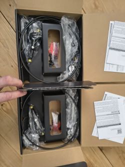 Prodám nové brzdy Shimano Saint BR-M820 přední + zadní