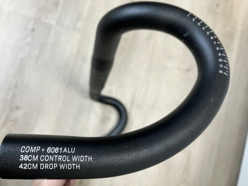 Silniční řidítka Bontrager comp 380mm