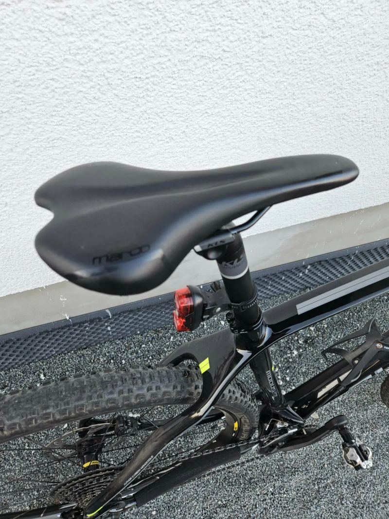 Karbonové horské kolo Author Modus 29", vel. 21