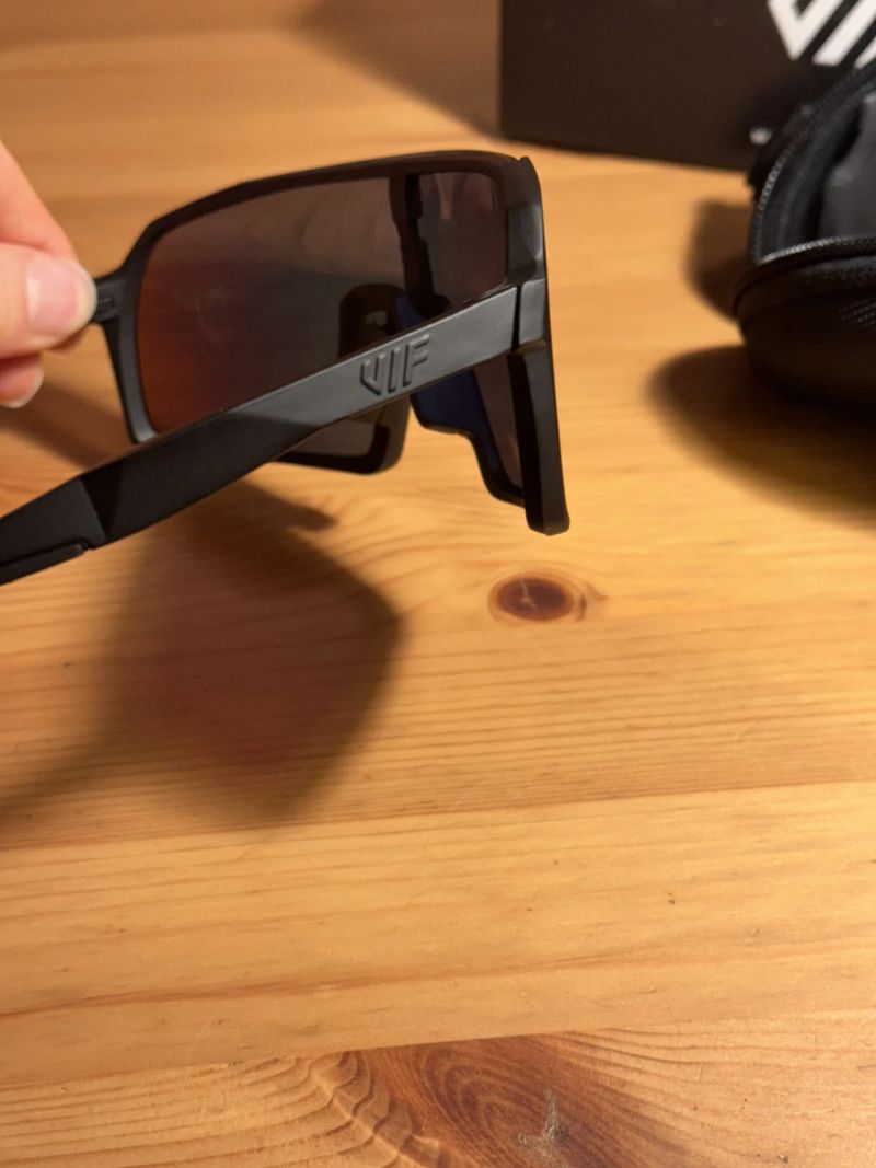 VIF One Black x Red Polarized