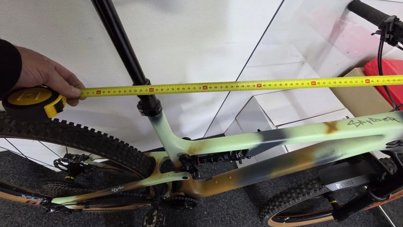 karbonový xc full postavené na rámu spyder komplet xt , sid, najeto do 500 km