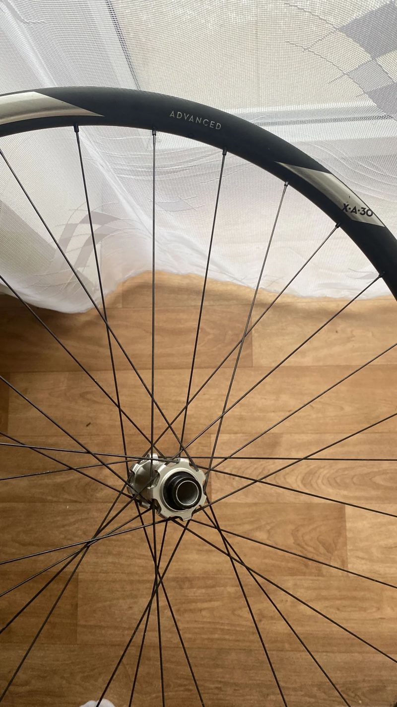 Prodám kola Newmen Advanced SL X.A. 30