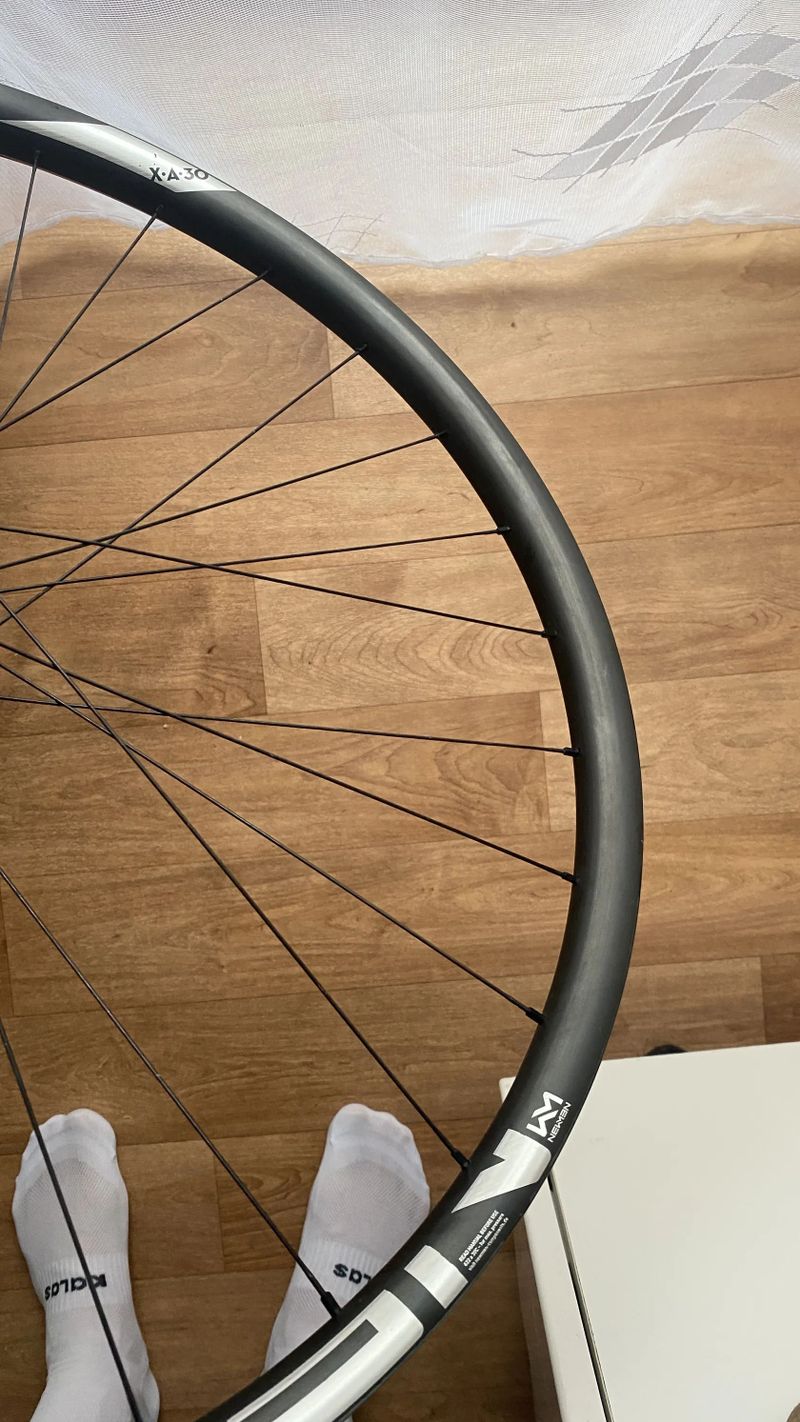 Prodám kola Newmen Advanced SL X.A. 30