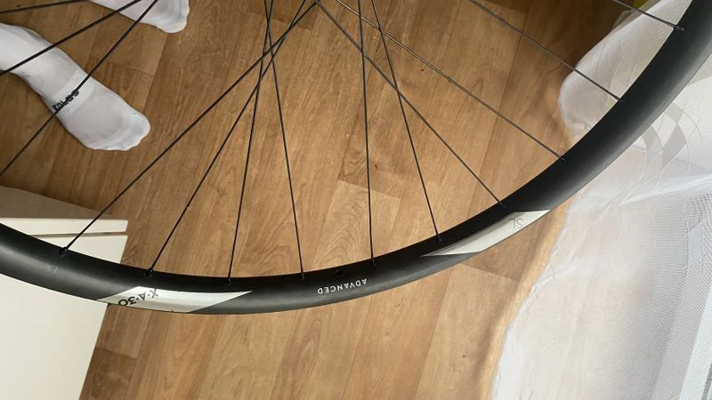 Prodám kola Newmen Advanced SL X.A. 30