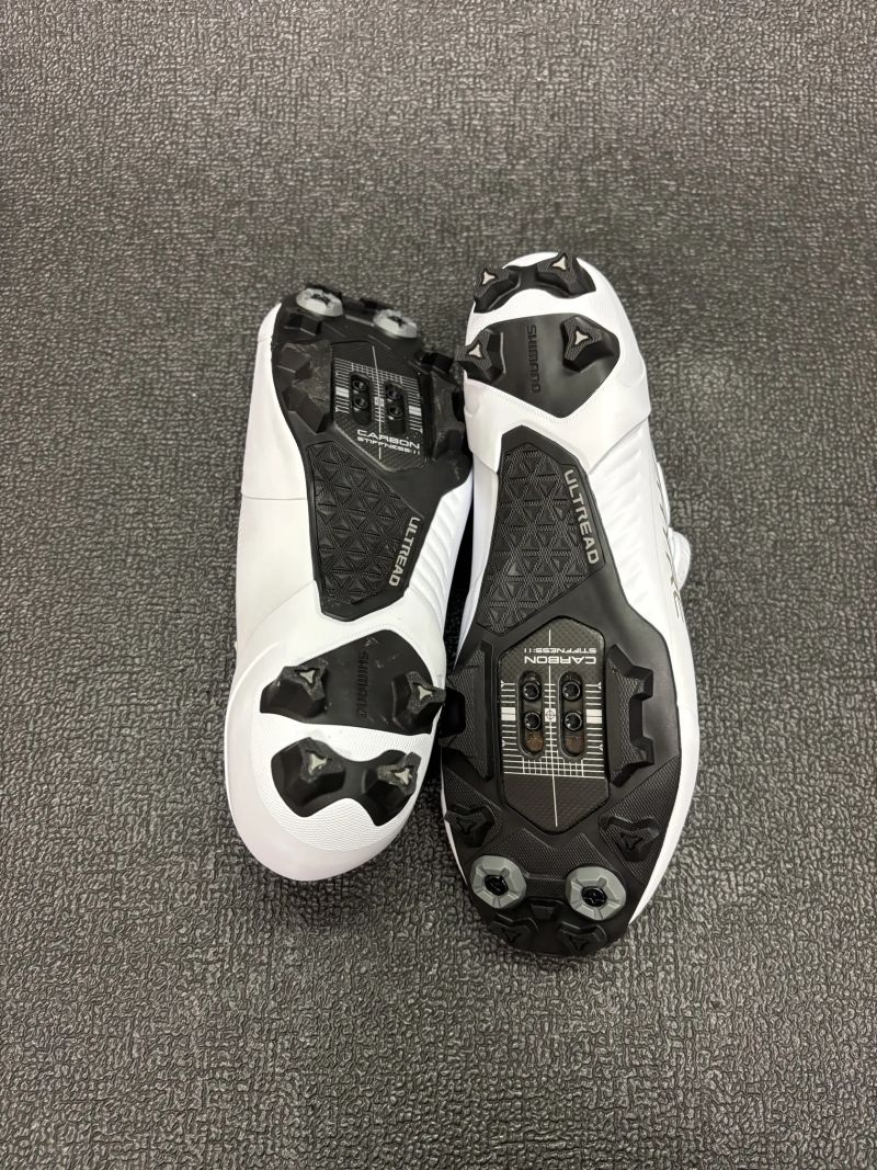 TRETRY SHIMANO SH-XC9 / S-PHYRE (SH-XC903W) s karbonovou podrážkou - vel. 38 - NOVÉ