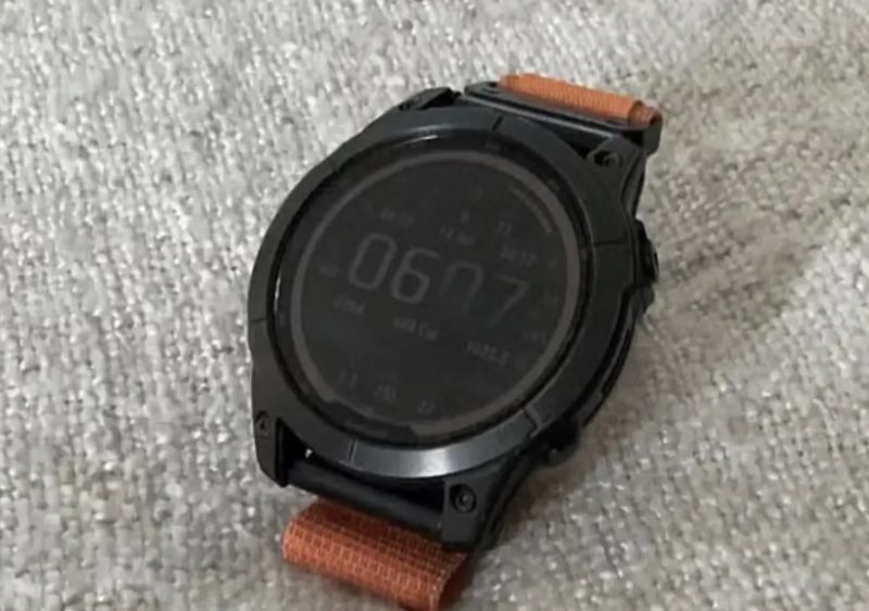 Prodám hodinky GarminFenix 7 Sapphire Solar Titanium