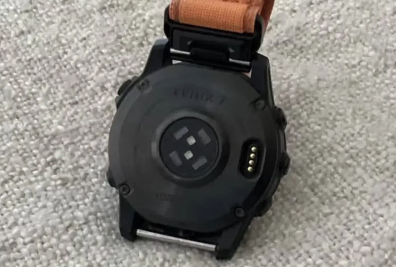 Prodám hodinky GarminFenix 7 Sapphire Solar Titanium