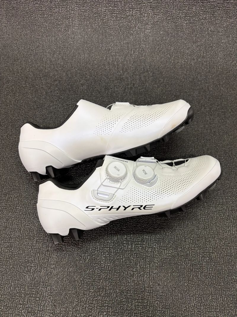 TRETRY SHIMANO SH-XC9 / S-PHYRE (SH-XC903) s karbonovou podrážkou - vel. 42 - NOVÉ