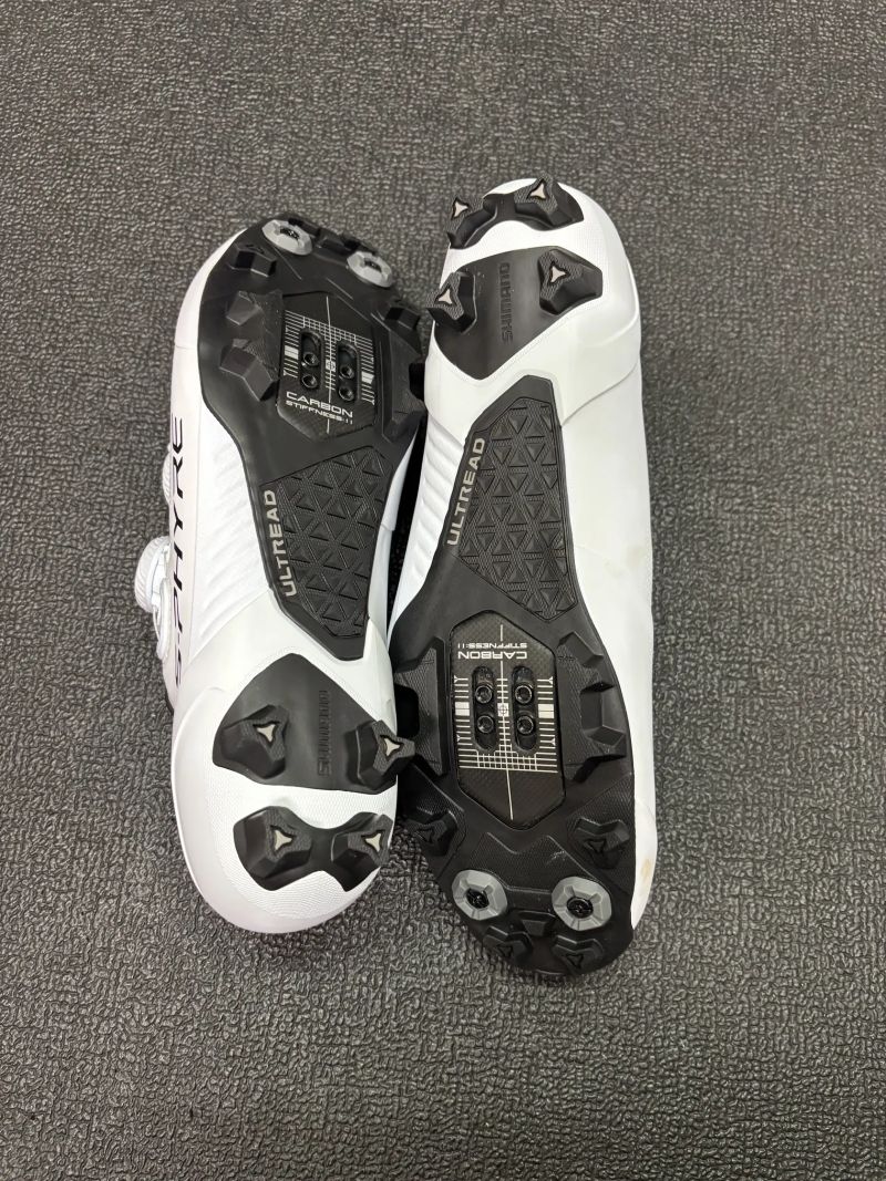 TRETRY SHIMANO SH-XC9 / S-PHYRE (SH-XC903) s karbonovou podrážkou - vel. 42 - NOVÉ