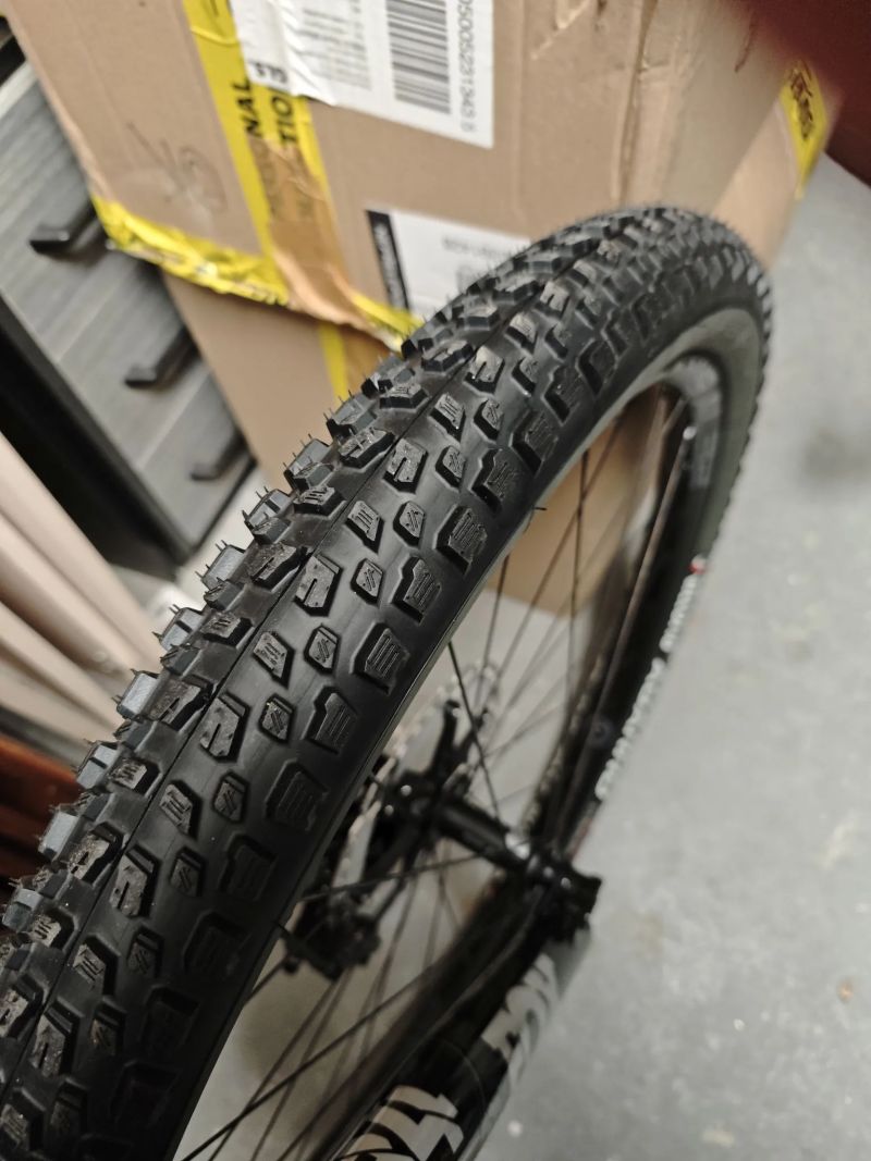 Vittoria Agarro 29x2.6 (2.4)