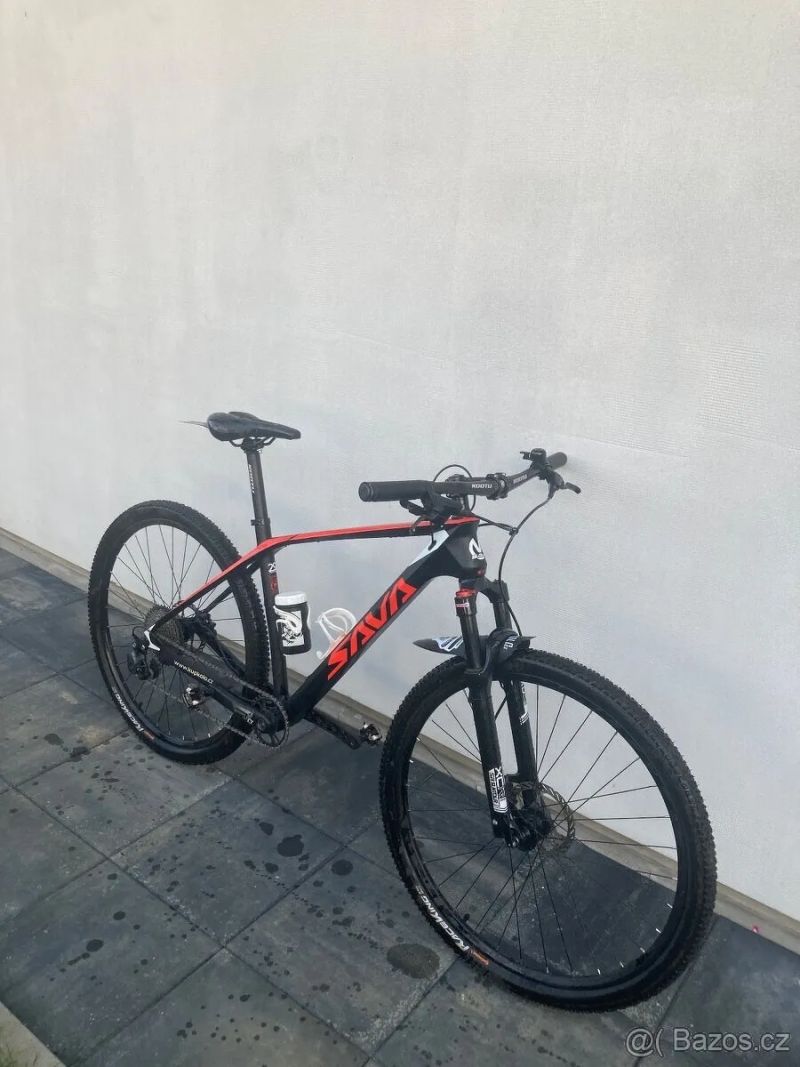 Horské kolo Sava 29" karbon