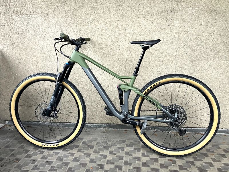 Cube Stereo 120 HPC 29 carbon vel. M (18)