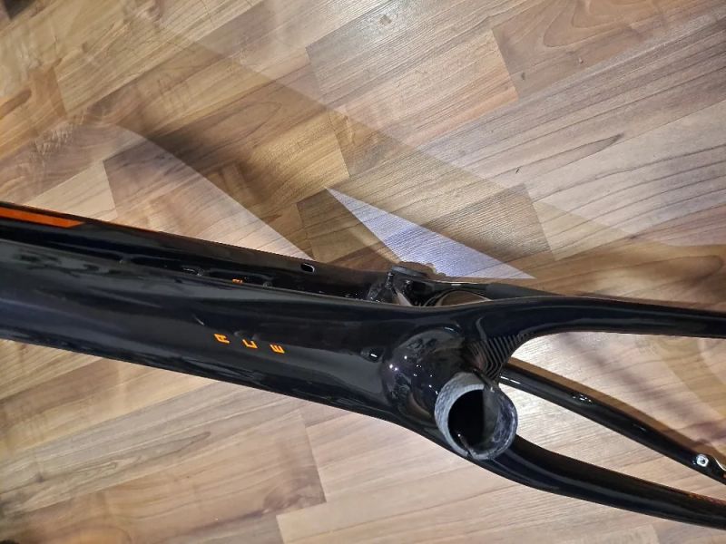 NOVÝ nepoužitý karbonový rámový set KTM Myroon SE 29er / velikost M / 29er / boost / + příslušenství