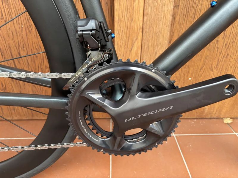 SPECIALIZED ATHEOS vel. 58 cm - zakázková stavba - ULTEGRA di2 2x12 - DT SWISS ACR 50 mm