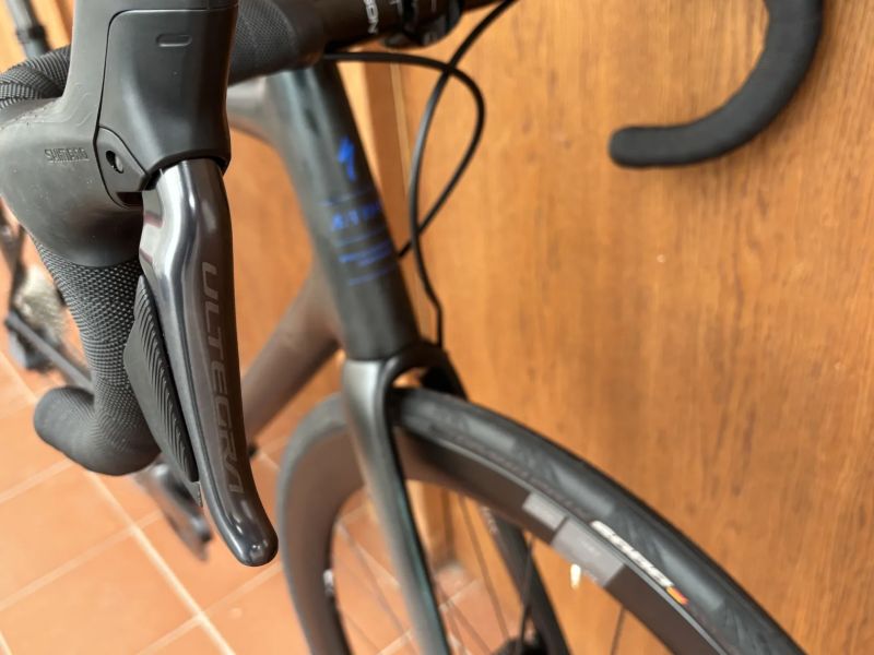 SPECIALIZED ATHEOS vel. 58 cm - zakázková stavba - ULTEGRA di2 2x12 - DT SWISS ACR 50 mm