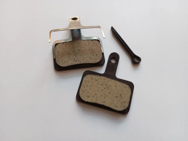 brzdové destičky pro Shimano brzdy, v ceně 3 páry