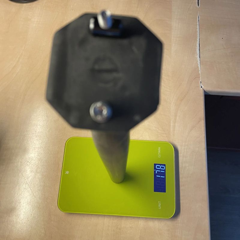 Elitaone karbonová sedlovka 30,9mm 400mm offset 20mm