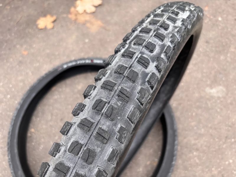 Prodám Pláště Bontrager XR5 29×2.6″ (2ks) – nové / nejeté