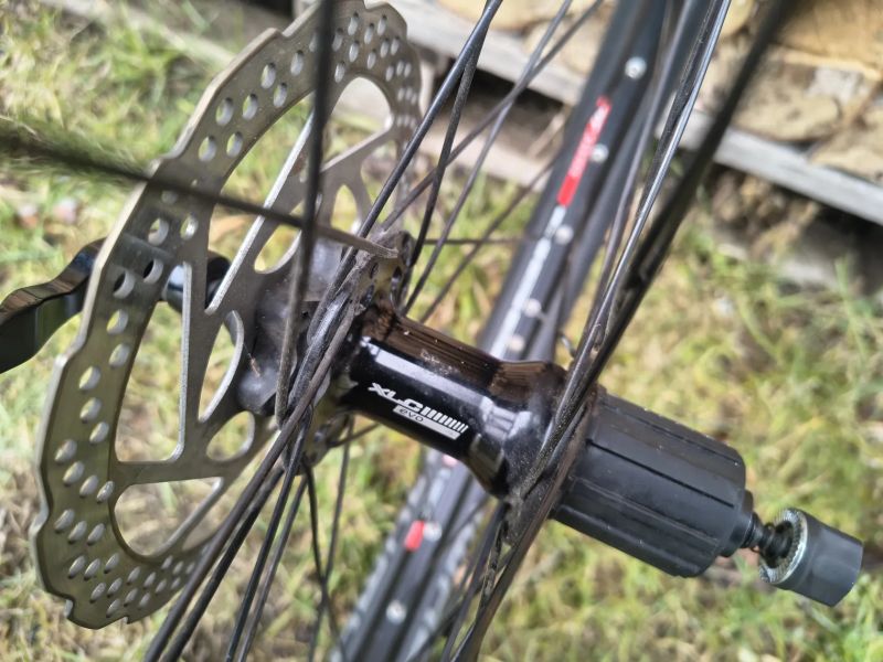 Prodám zapletená kola DT SWISS 466D 26"