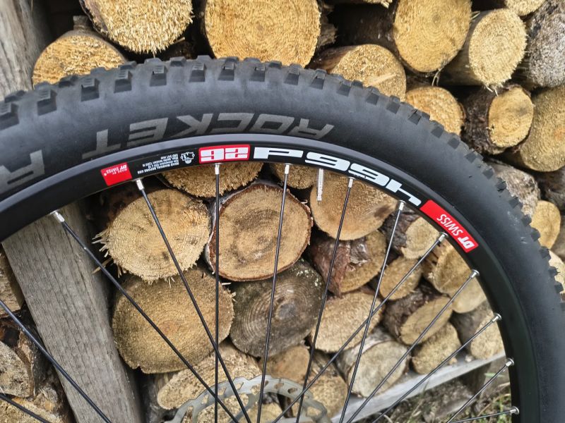Prodám zapletená kola DT SWISS 466D 26"