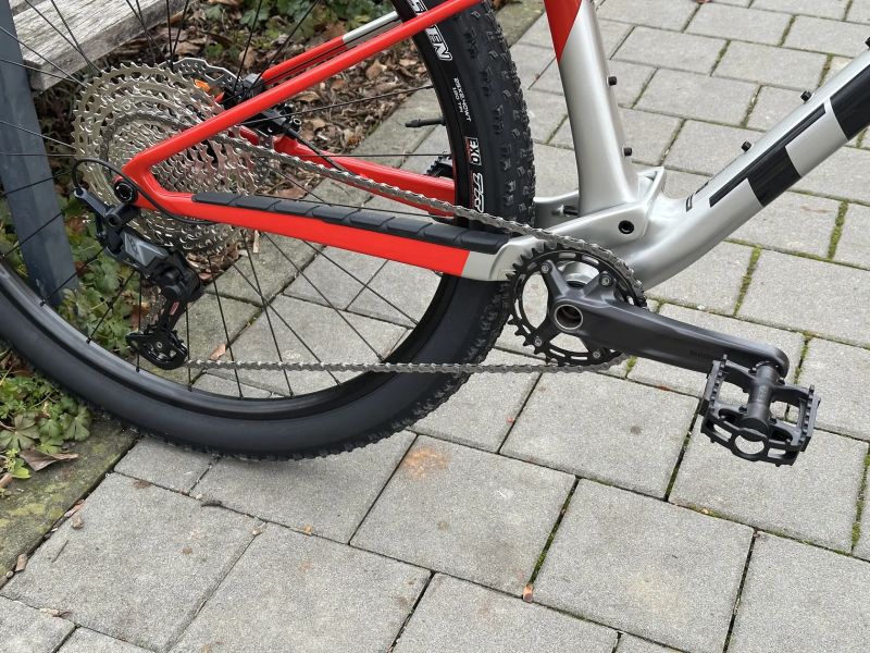 NOVÝ Trek Supercaliber 9.6 gen.2 2025