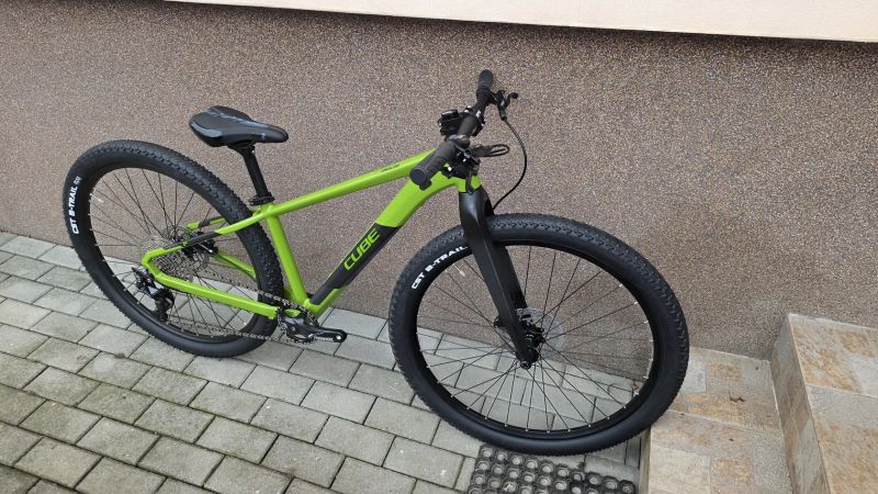 Nové juniorské MTB Cube 27,5" superlite 10,2kg 
