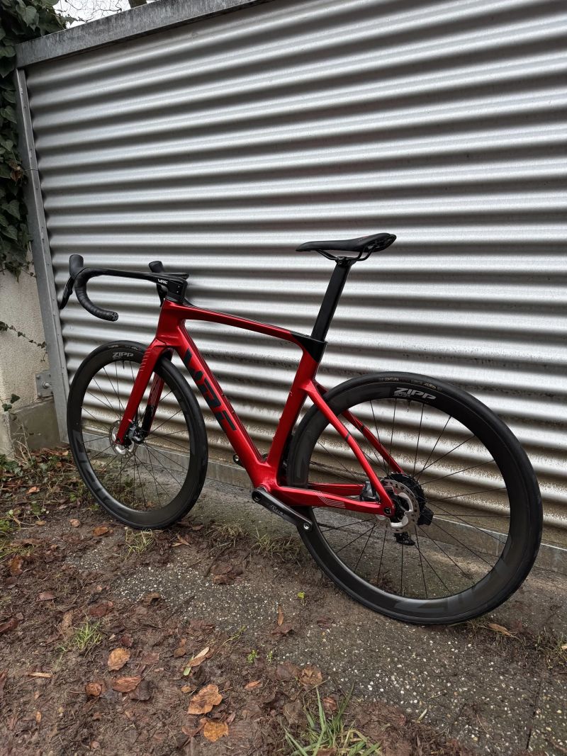 Conor Volcano Aero WRC - SRAM FORCE, WATMETR, ZIPP, DOŽIVOTNÍ ZÁRUKA