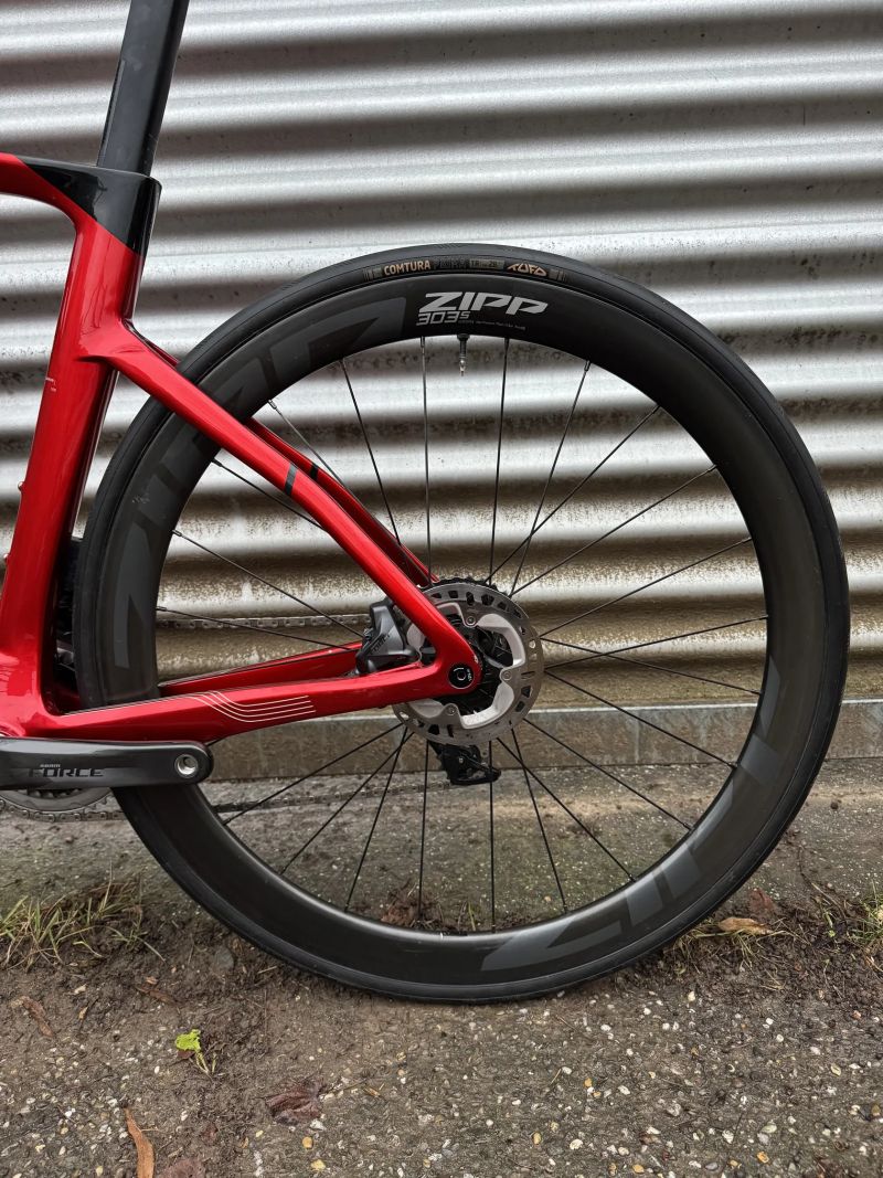 Conor Volcano Aero WRC - SRAM FORCE, WATMETR, ZIPP, DOŽIVOTNÍ ZÁRUKA