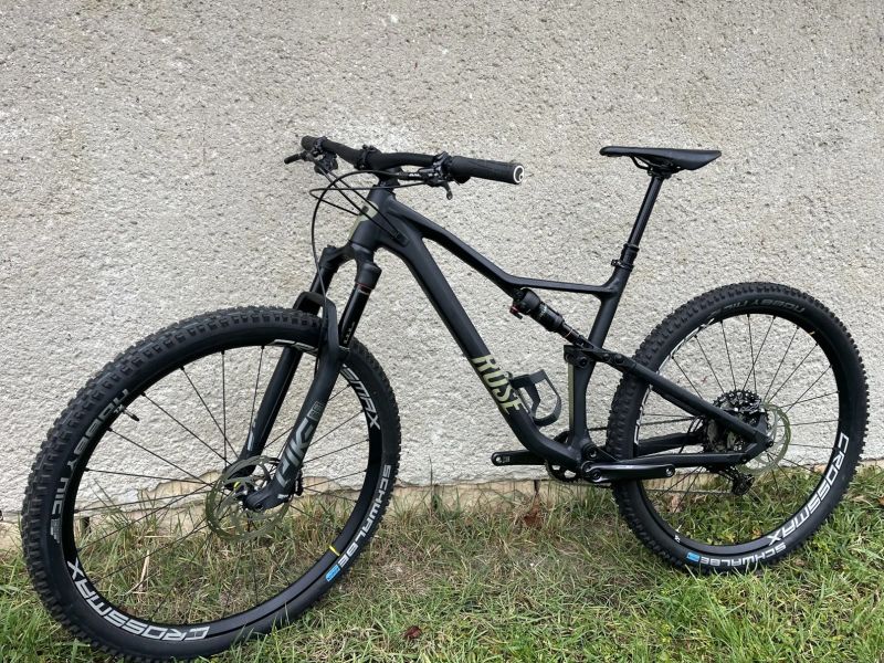 Rose Ground Control 3 M