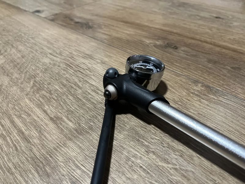 Pumpa na vidlici tlumič 300+ psi - canyon (zabalená)