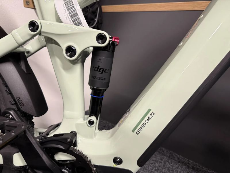 CUBE Stereo Hybrid ONE22 PRO 800 vel.L a XL 2026 NOVÉ