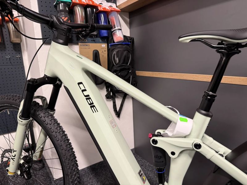 CUBE Stereo Hybrid ONE22 PRO 800 vel.L a XL 2026 NOVÉ