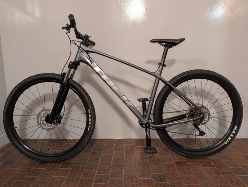 Trek Marlin 7, velikost XL, kola 29", Shimano