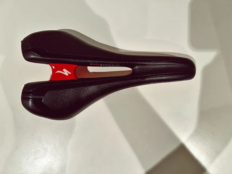 Sedlo 143mm Specialized Romin Evo Expert