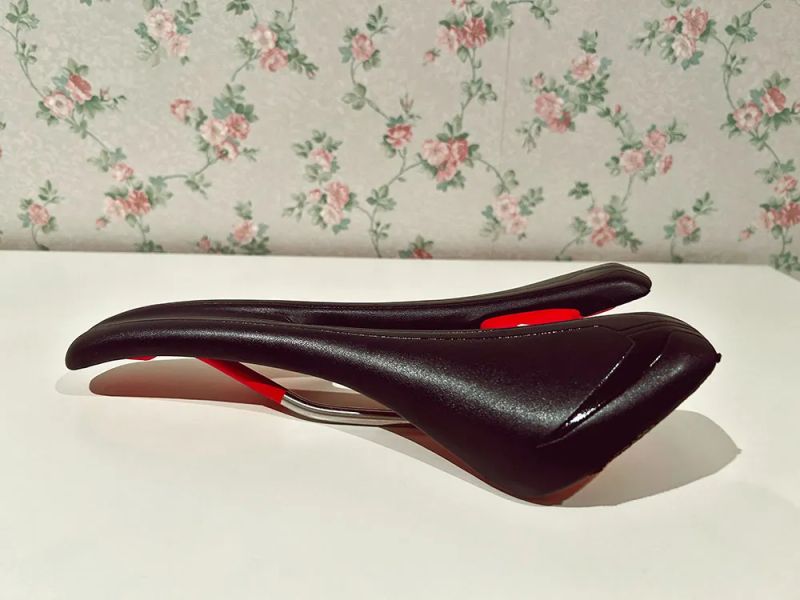 Sedlo 143mm Specialized Romin Evo Expert